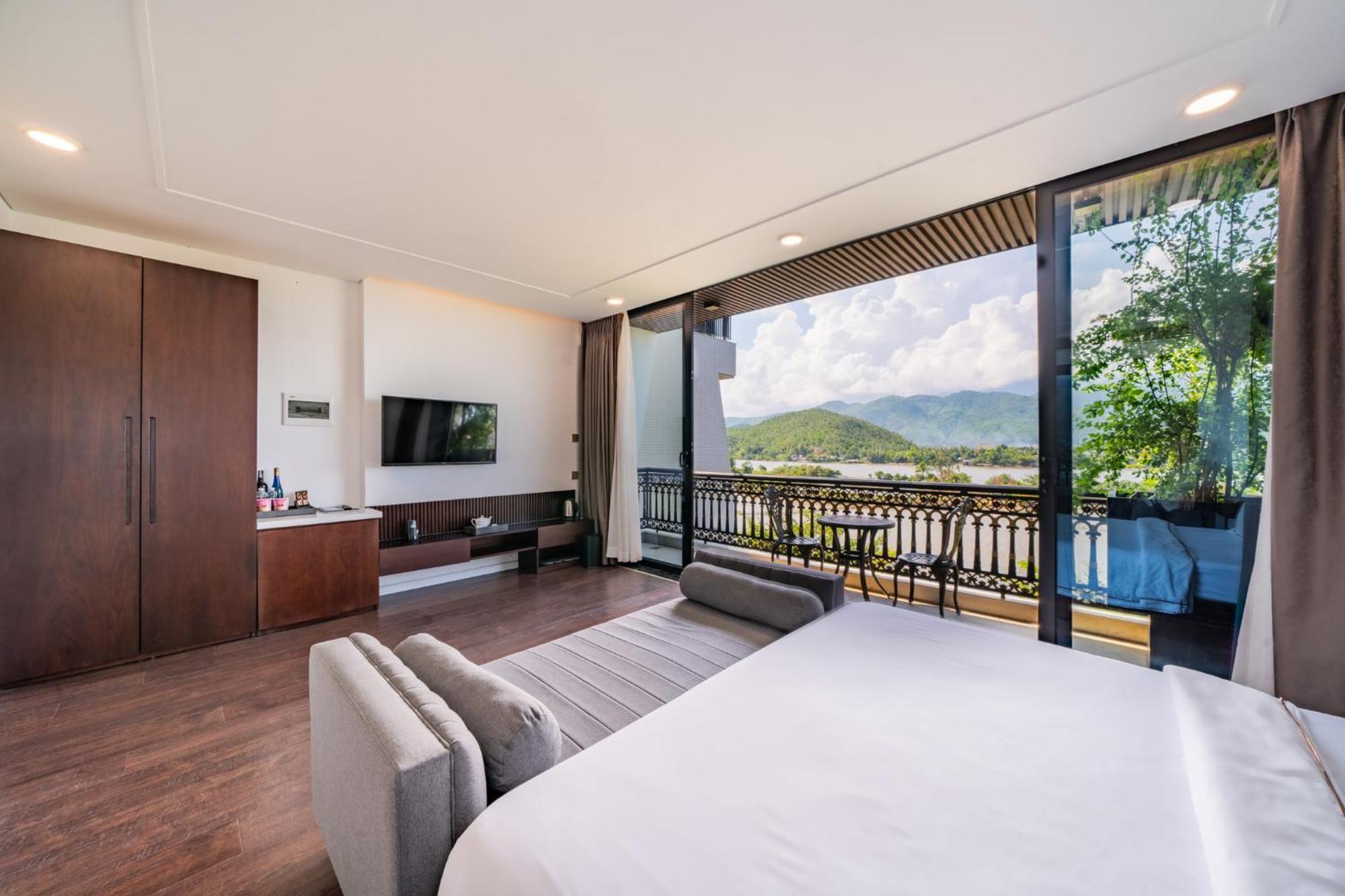 Cami Riverside Resort Дананг Экстерьер фото