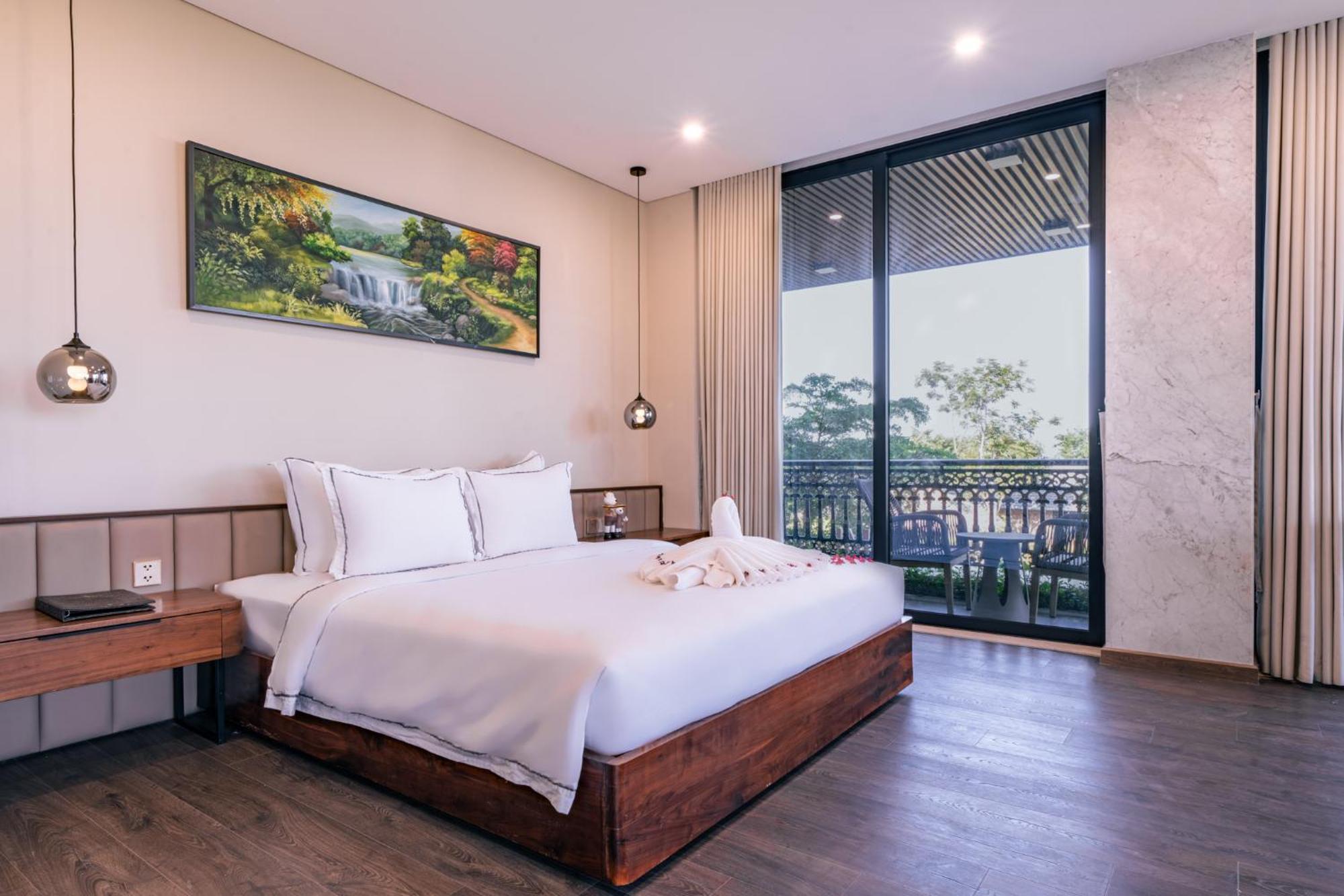 Cami Riverside Resort Дананг Экстерьер фото